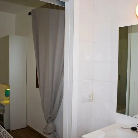 Los Angeles Apartment